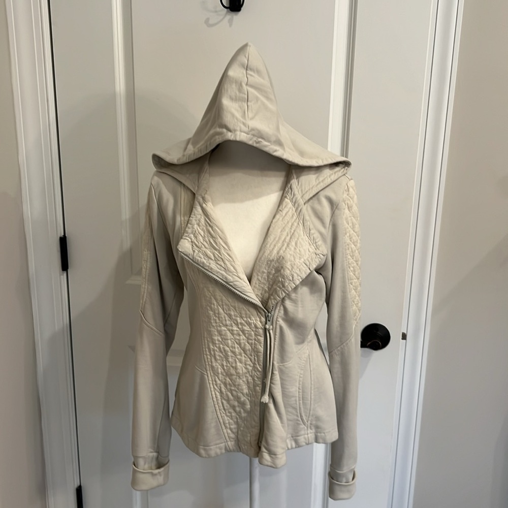PRAIRIE UNDERGROUND
Cloak Zip Up Hoodie Top Jacket in Cream Size Medium - Picture 8 of 12